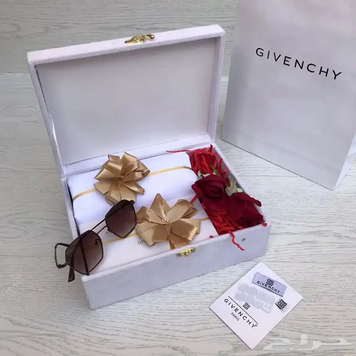 هدايا رجاليه .ملابس رجاليه مع شوزات 5