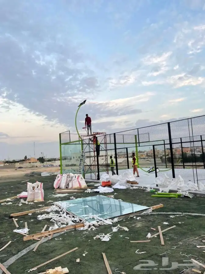 تركيب ملاعب بادل باقل تكلفه 52