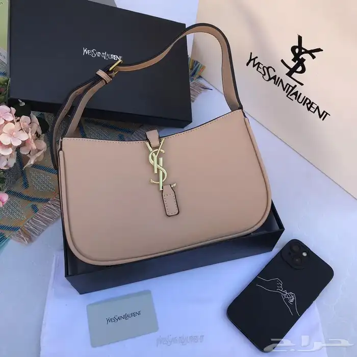 شوزات وشنط يوجيد لدينا سعر جملة صاحب المحلات 70