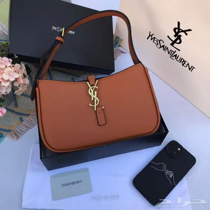 شوزات وشنط يوجيد لدينا سعر جملة صاحب المحلات 74