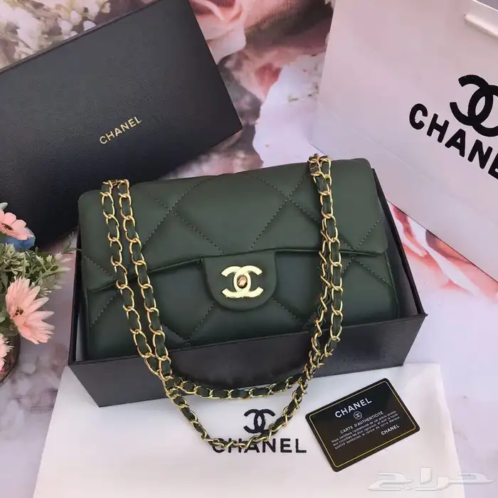 شوزات وشنط يوجيد لدينا سعر جملة صاحب المحلات 78