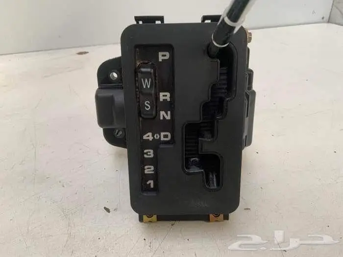 قطع مرسيدس ابو عيون E 37