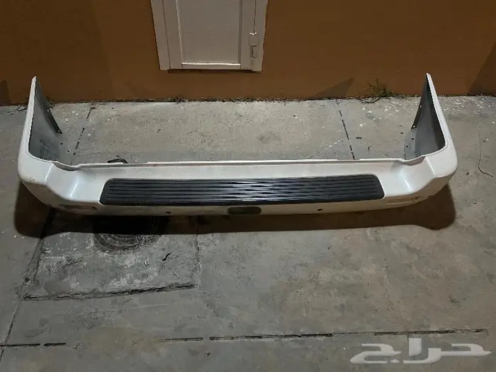 للبيع قطع غيار تويوتا لاندكروزر موديل 2007 4