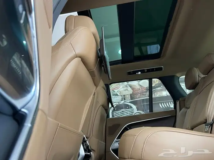 شاشات رانج روفر خلفيه بعد الوكاله 2023 7