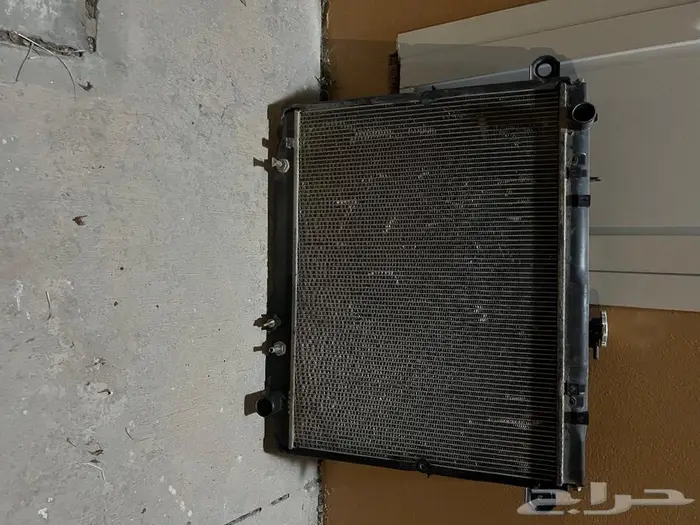 للبيع قطع غيار تويوتا لاندكروزر موديل 2007 0