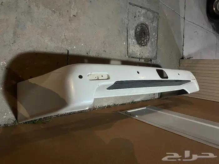 للبيع قطع غيار تويوتا لاندكروزر موديل 2007 3