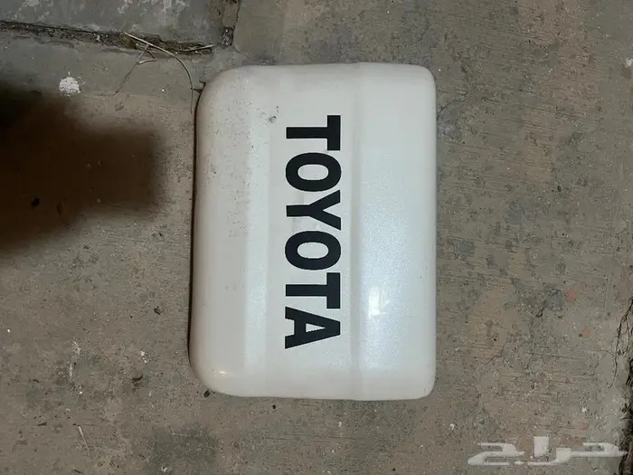 للبيع قطع غيار تويوتا لاندكروزر موديل 2007 8