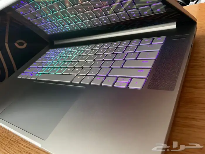 لابتوب Razer Blade 15 OLED 4K RTX 2070 نسخة خاصة 4