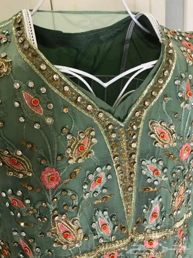 فستان سهرةهندي فساتين زواج فضي ملكة عرس عروس فخمة براق 7