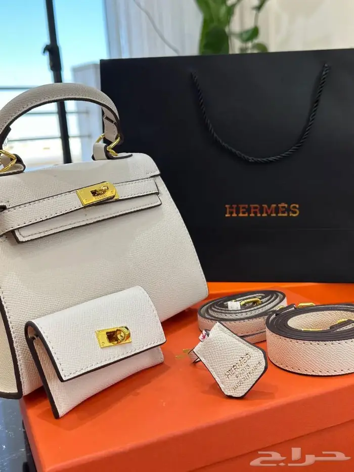 شنط نسائيه فخمه 24