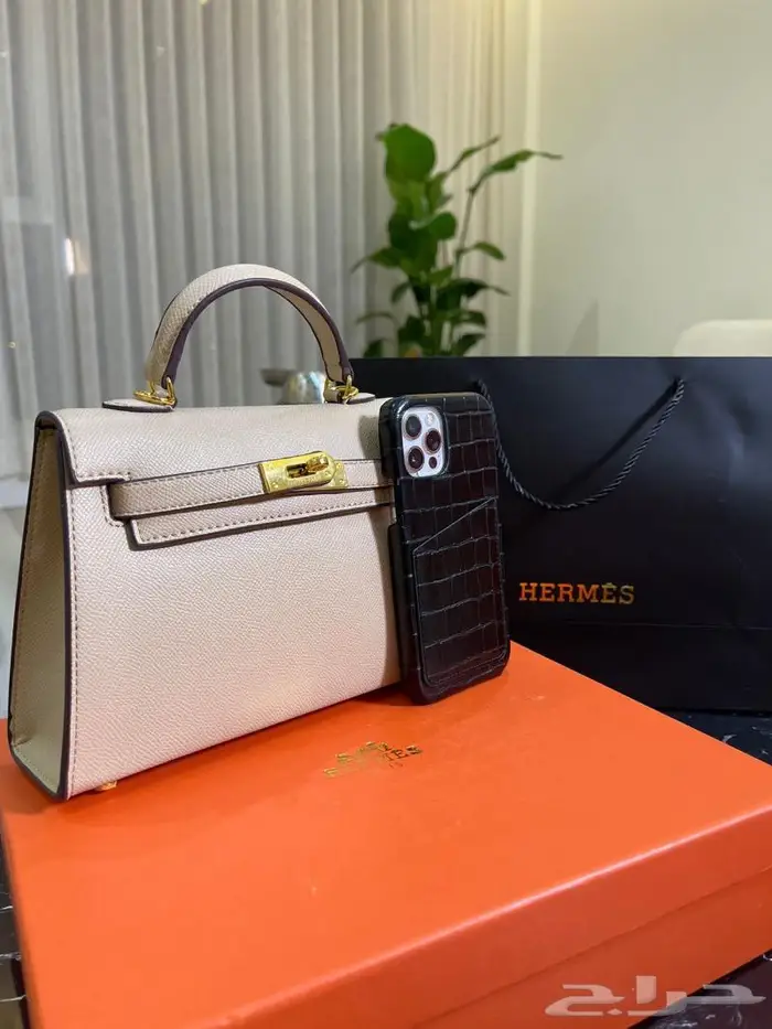 شنط نسائيه فخمه 38