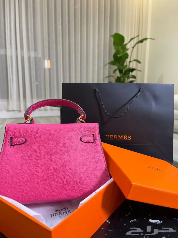 شنط نسائيه فخمه 43