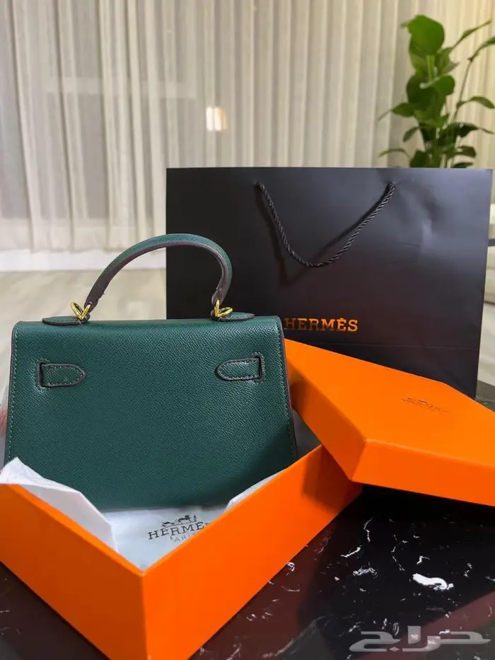 شنط نسائيه فخمه 48