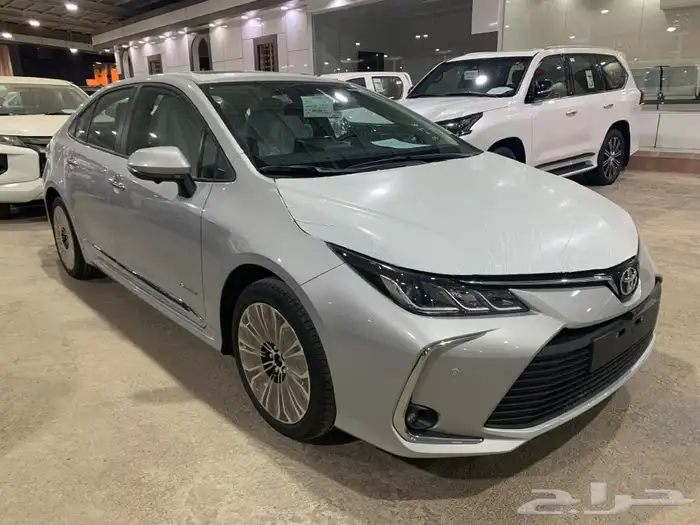كورولا 2025 XLI فتحة سقف ماكينة 2000 CC 0