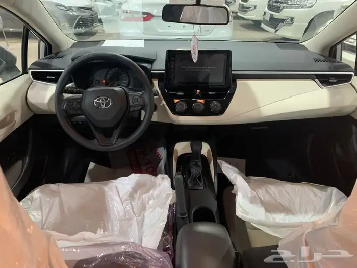 كورولا 2025 XLI فتحة سقف ماكينة 2000 CC 5