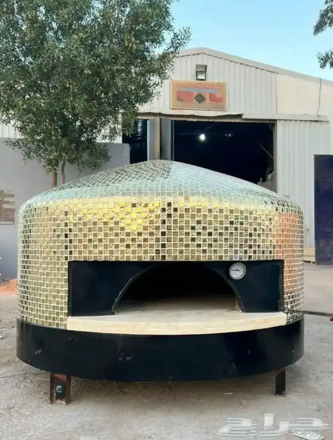 افران معجنات وبيتزا نابولي ايطالية 6