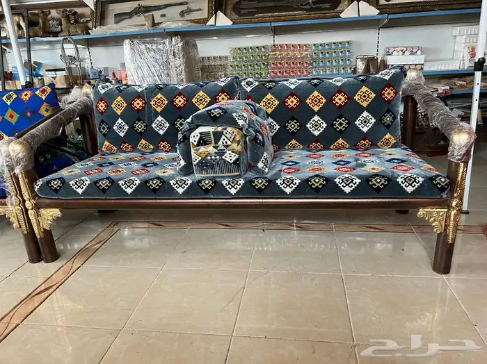 كراسي كويتية جميع الاشكال والنقشات 7