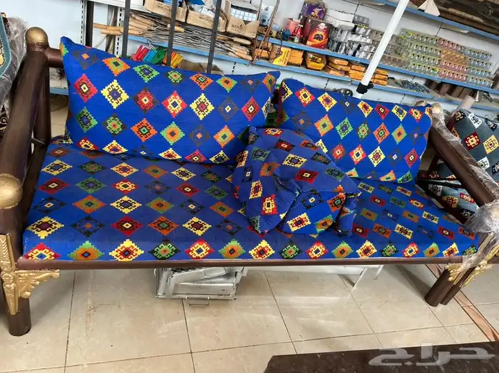 كراسي كويتية جميع الاشكال والنقشات 9