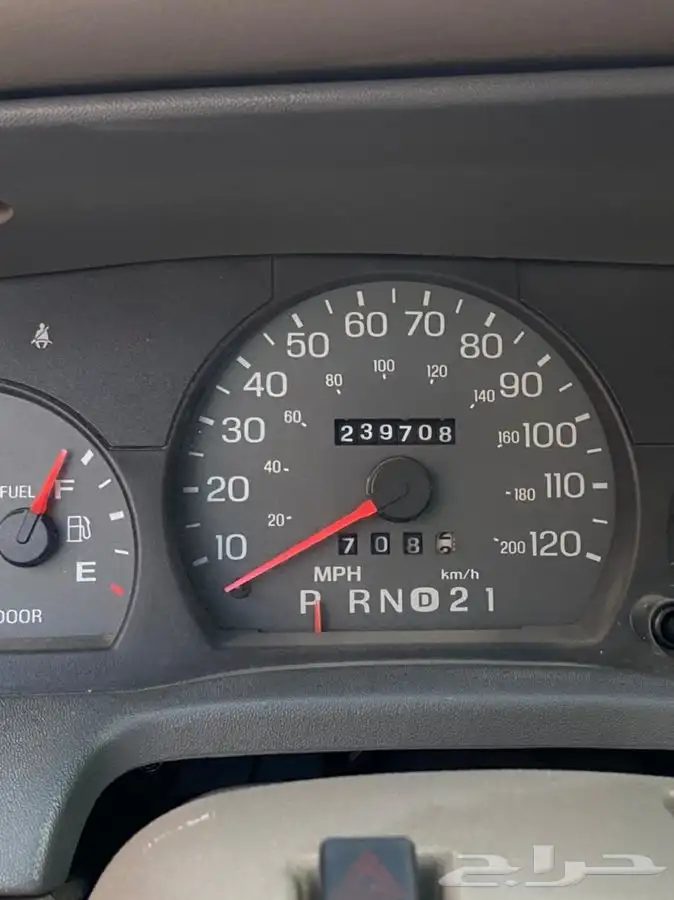 جراند ماركيز 2004 .. تم البيع .. 30