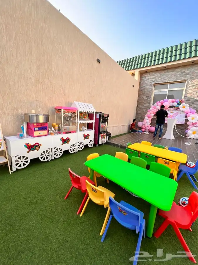 طاولات اطفال للايجار وديكورات للحفلات كل مايخص الحفلات 1