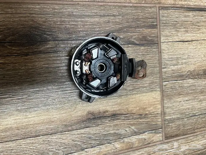 للبيع قطع غيار تويوتا كامري 2014 اصليه وكاله 7