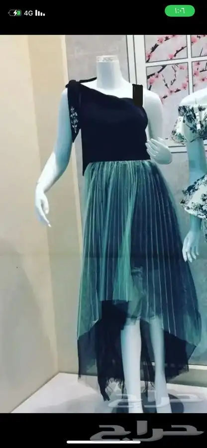 للبيع فستان مستخدم نظيف 0