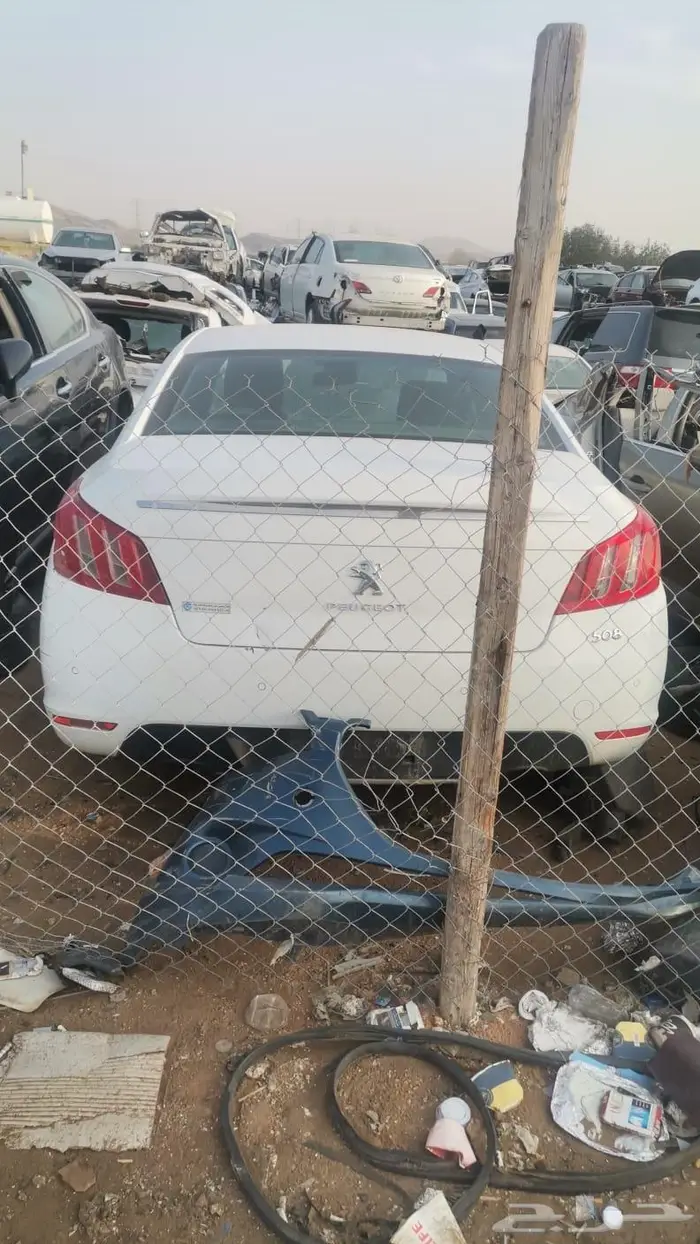 بيجو 508 البيع قطع غيار 1