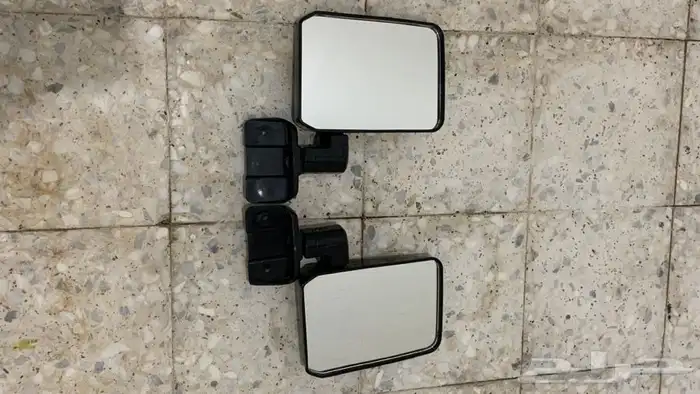 للبيع قطع غيار تويوتا ربع و شاص 1