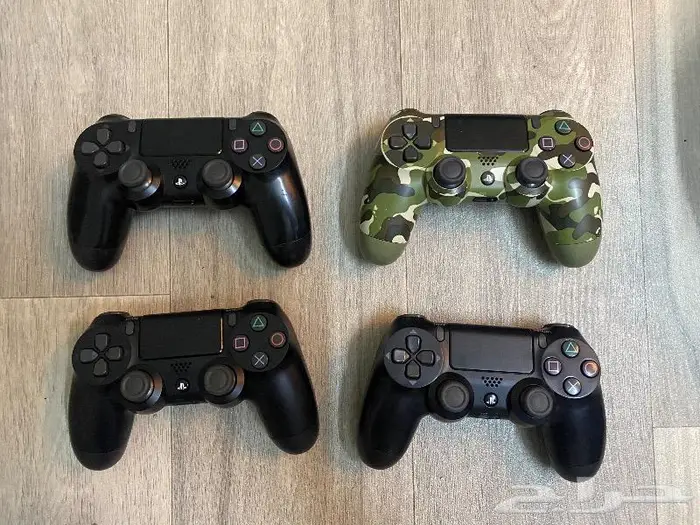 يدات سوني 4 اصليه مستعمل ب 99 ضمان شهر 0