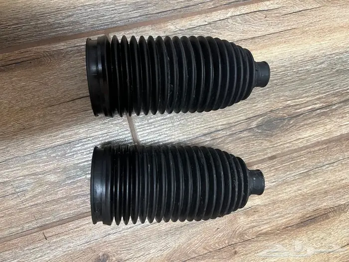 للبيع قطع غيار تويوتا لاندكروزر موديل 2007 12