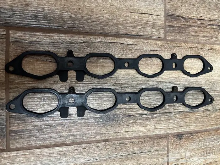 للبيع قطع غيار تويوتا لاندكروزر موديل 2007 16