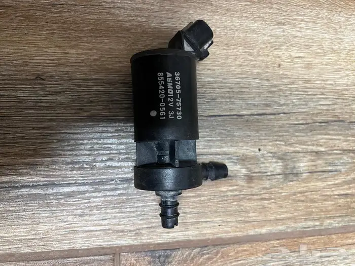 للبيع قطع غيار تويوتا لاندكروزر موديل 2007 17