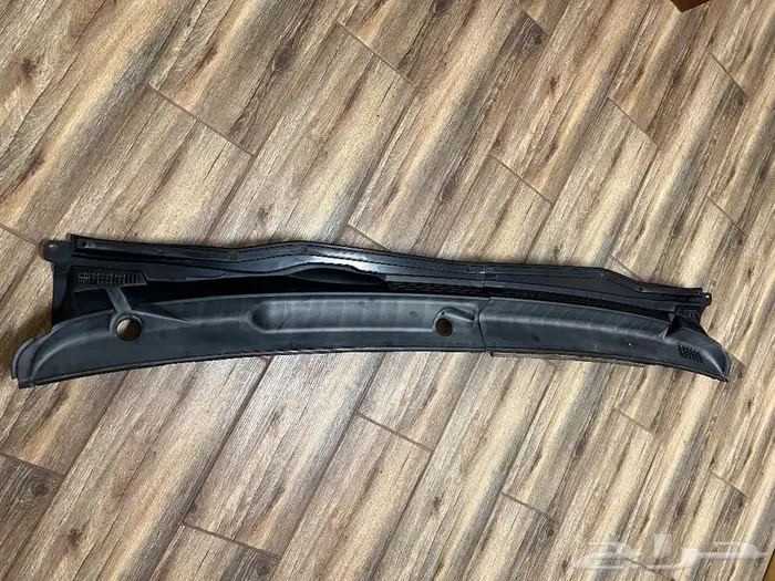 للبيع قطع غيار تويوتا هايلوكس موديل 2015 44