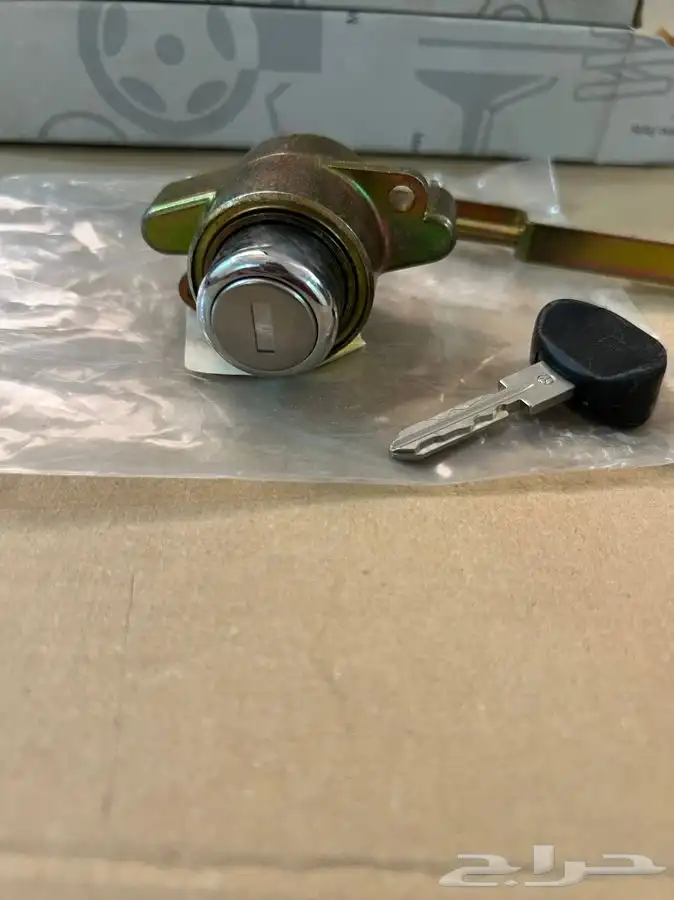 قفل شنطة جديد اصلي مرسيدس 560 W126 1
