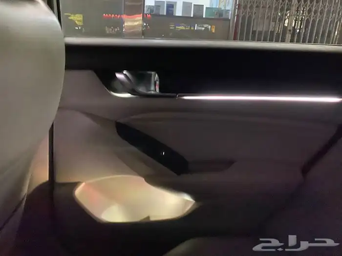 لدداخلي على سيارة اكورد 64لون 10