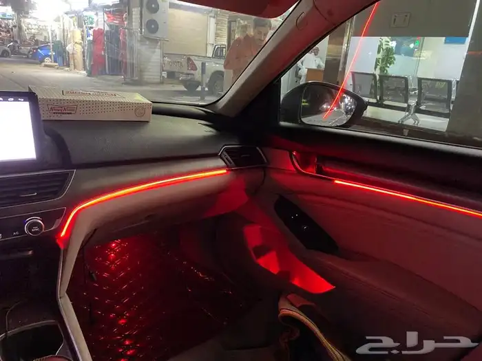 لدداخلي على سيارة اكورد 64لون 5