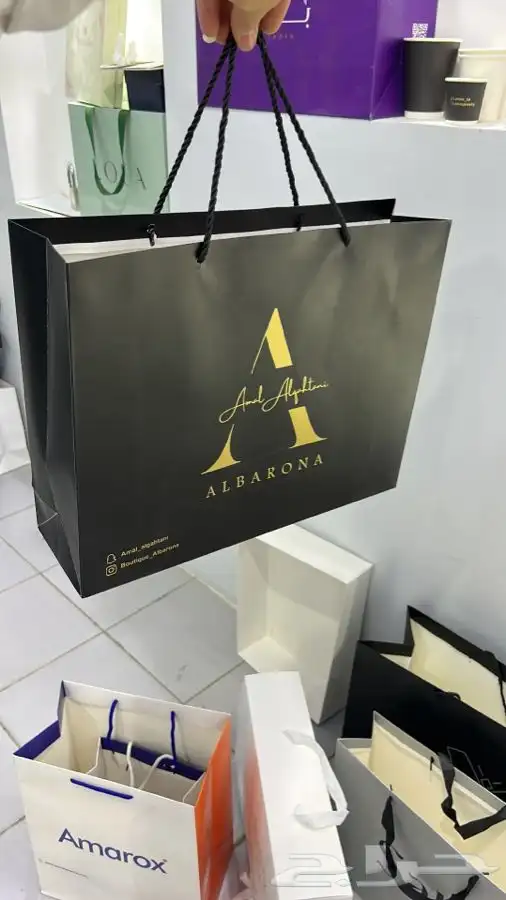 بوكس للعبايات ورق تغليف لوقو جلد ليبل قماش أكياس عبايات كرو 2