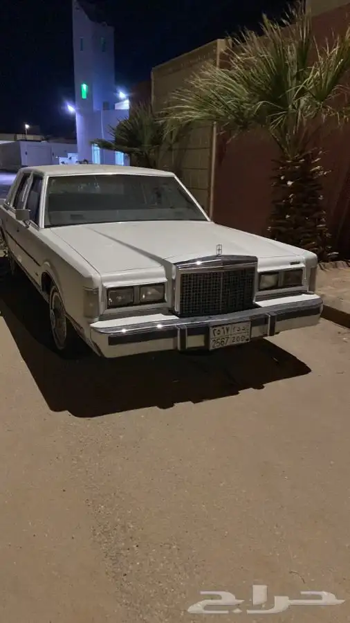 تاون كار لينكولن 1987 كلاسيك 28