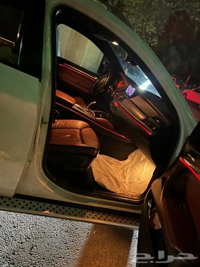 لدداخلي على جميع انواع السيارات 64لون 9