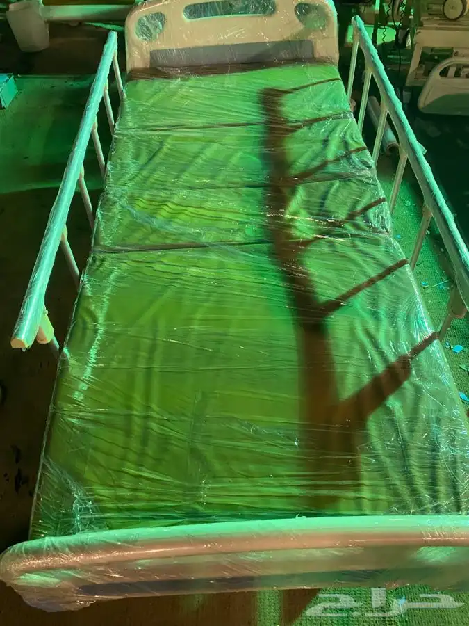 سرير طبي كهربائي 2