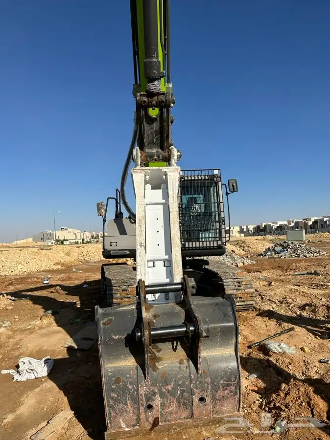 حفر وترحيل بوكلين للايجار 2