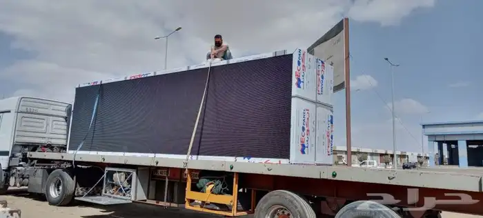 شاشات إعلانية LED 25