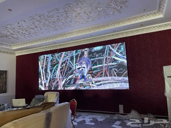 شاشات إعلانية LED 32
