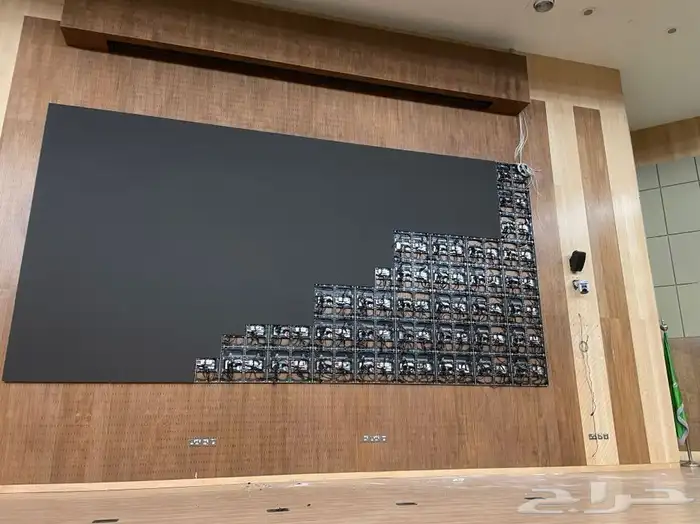 شاشات إعلانية LED 13