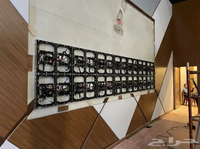 شاشات إعلانية LED 4