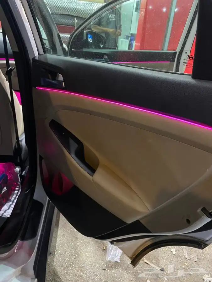 لدداخلي على سيارة توسان 2018 جميع الالوان 6