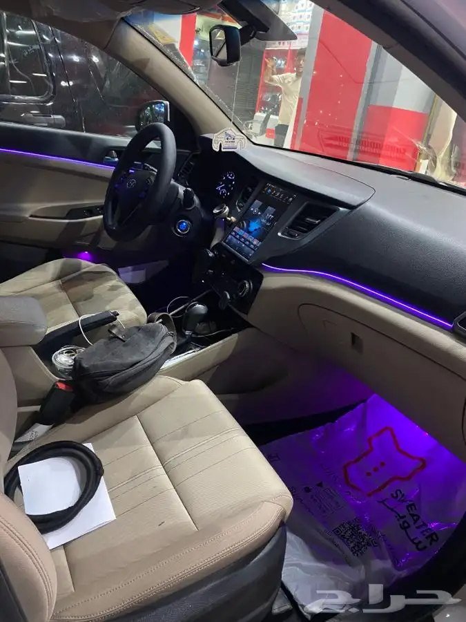 لدداخلي على سيارة توسان 2018 جميع الالوان 4