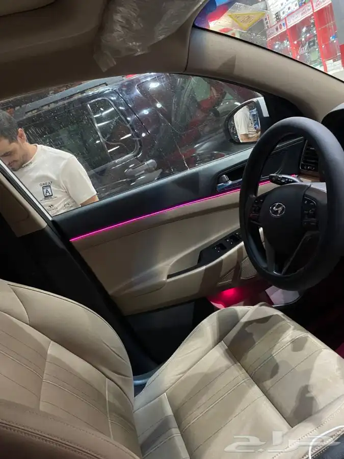 لدداخلي على سيارة توسان 2018 جميع الالوان 10