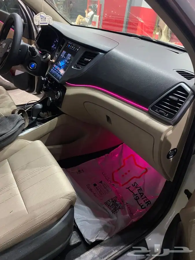 لدداخلي على سيارة توسان 2018 جميع الالوان 11