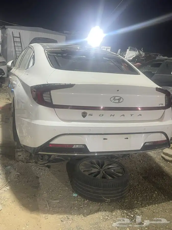 سوناتا 2020 ابيض مصدومه قطع غيار تشليح 0
